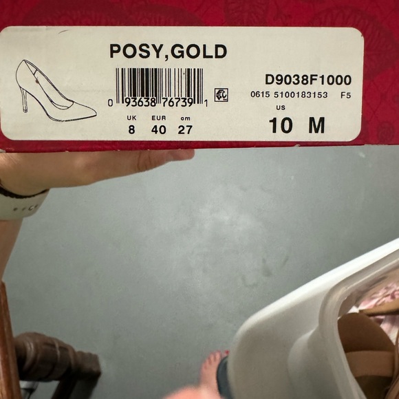 Gold/Silver sparkly heels - Picture 5 of 5